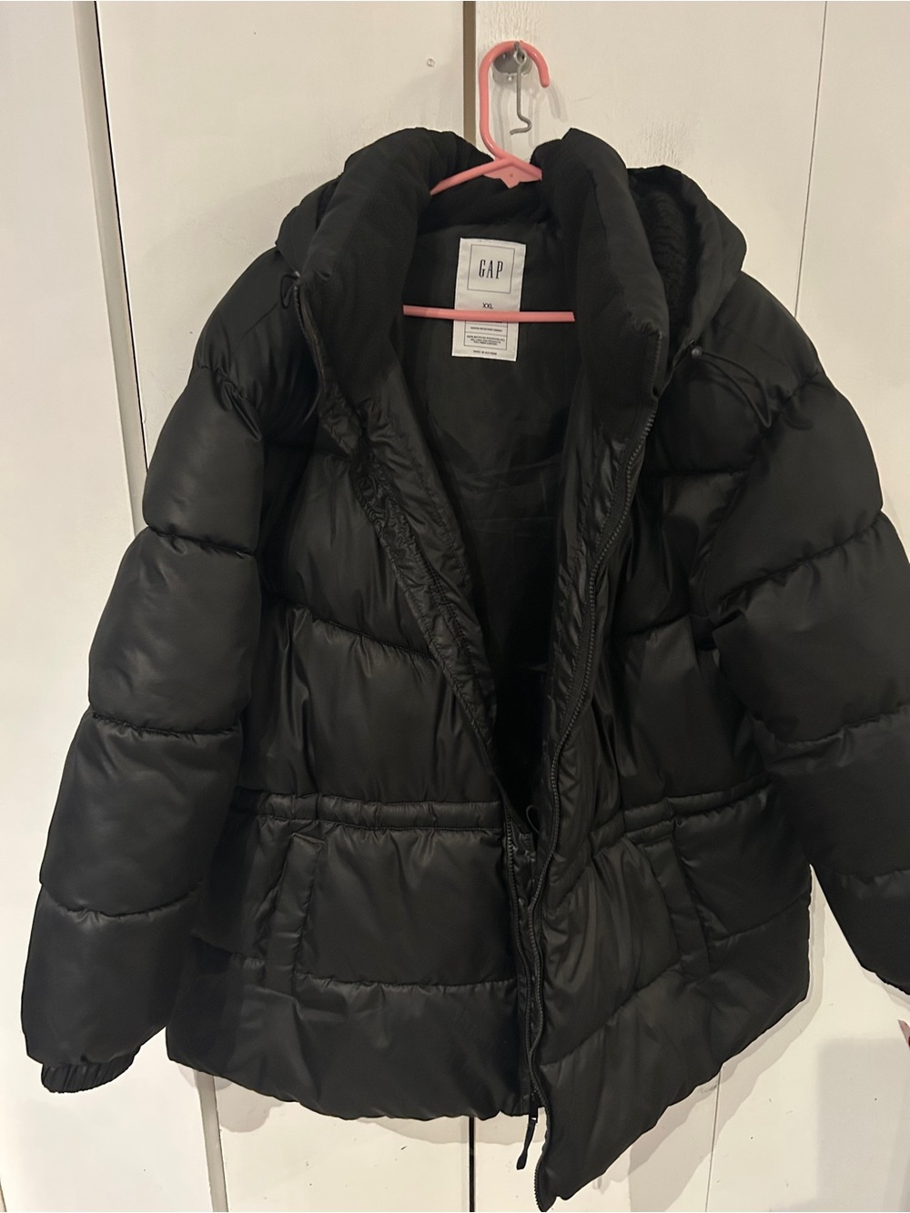 GAP Black Puffer Jacket with Hood 26inch pit to pit